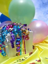 BALLOONS AND GIFT